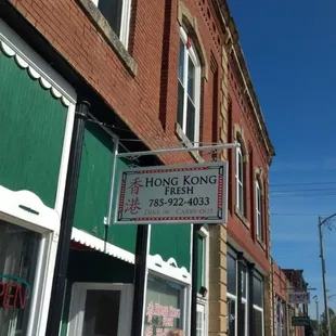 a sign for a chinese restaurant