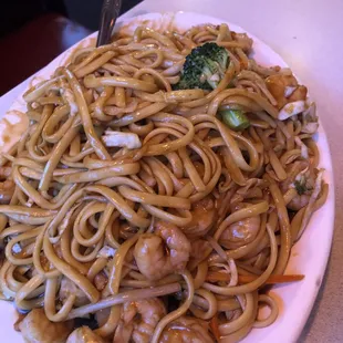 Shrimp lo mein