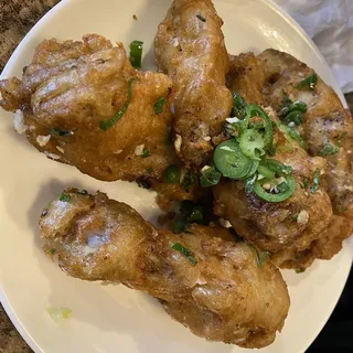 Salt and Pepper Chicken Wings