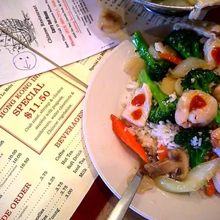 Shrimps, Crab, Chicken and Veggie be fantastic House special with Soup  Egg Roll N Rice  Delicious  Love  you go now