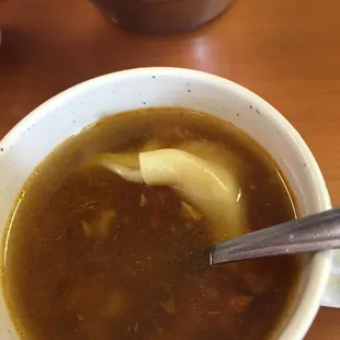 Combo wonton and hot and sour soup