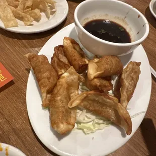 Pot stickers