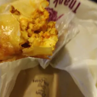 Ravioli egg roll it suppose to be a steak egg roll don't come here