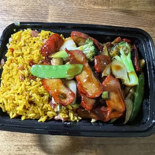 Roasted Roast Pork with Chinese Vegetables Combination Platter