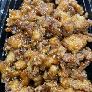 a tray of fried chicken