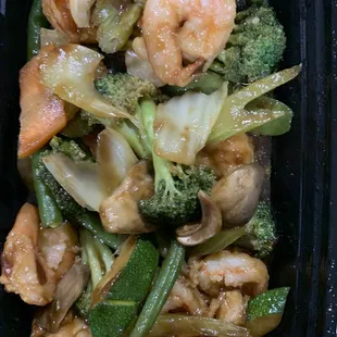 Shrimp With Cashew Nuts Large shrimp and Fresh Vegetables