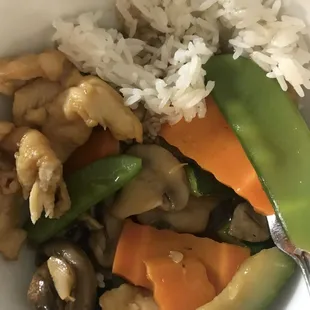 67. Moo Goo Gai Pan