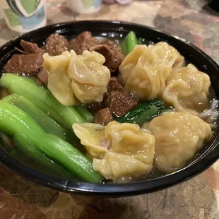 Combination beef and wuntun