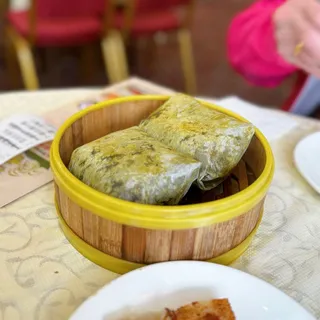 Sticky Rice in Lotus Leaf