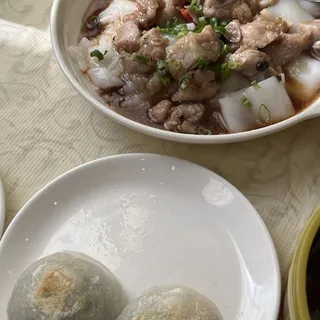 Steam Pork Rib Noodle Roll