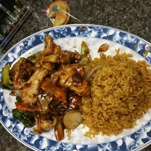 a plate of chinese food