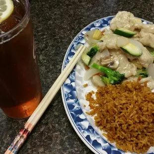 a plate of food and a drink