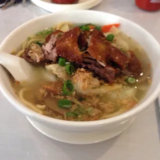 House Special Wonton Noodle Soup