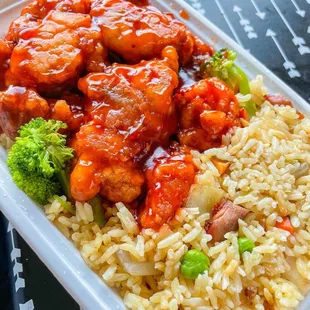 General Tso's Chicken Combination Plate