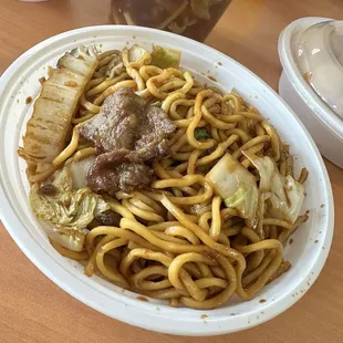 Beef lo mein