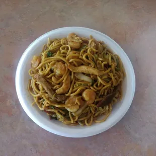 Subgum Lo Mein