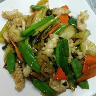 Pickled Cabbage with Squid