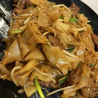 5. Beef Chow Mein