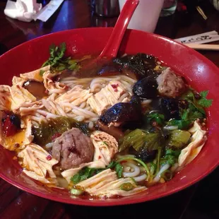 Yummy customizable noodles