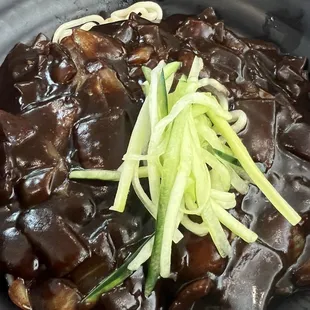 ramen and noodles, food