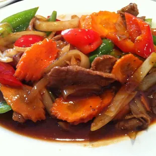 Stir fried steak with veggies