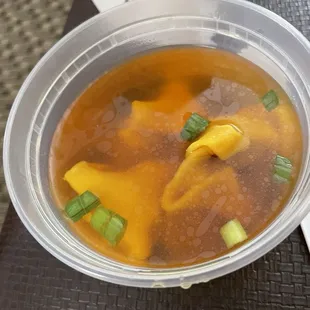 #18 Wonton Soup (Pt) $2.75 Tastes great