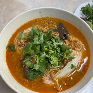 Khao poon fish