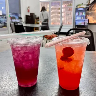 Butterfly Pea Lemonade + Crystal boba &amp; Strawberry Bliss
