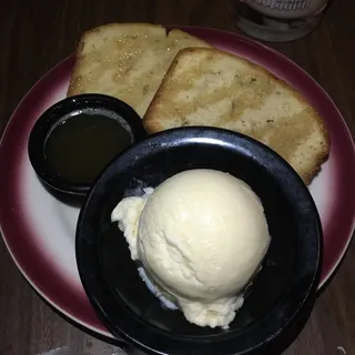 Bourbon Butter Pound Cake