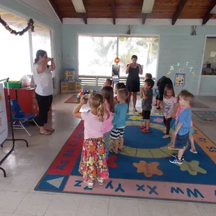 Early Learning Readiness  offers a fun and structured learning environment for children, 0 to 5 years, and their   parents.