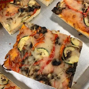 Veggie Pan Pizza