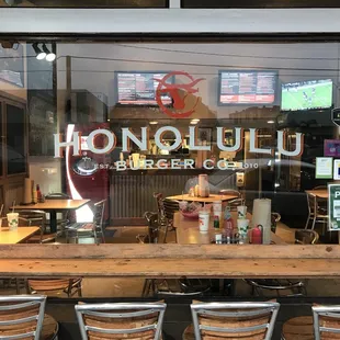 Honolulu Burger Company - Makiki