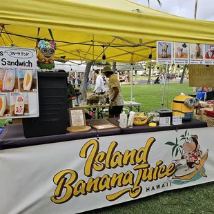 I'll have to try banana juice one day... and a fruit sandwich!