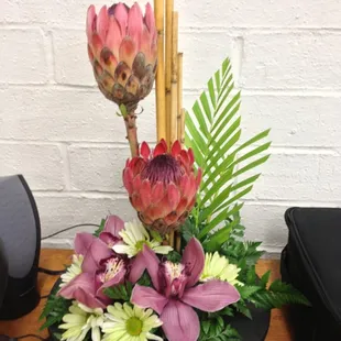 The freestyle arrangement  that Honolulu Florist made.