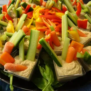 Hummus &amp; Crudite Canape Cups