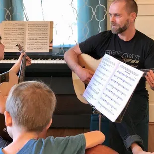 Guitar Instruction with professional guitarist, Hans Fahling.