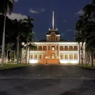 Iolani Palace