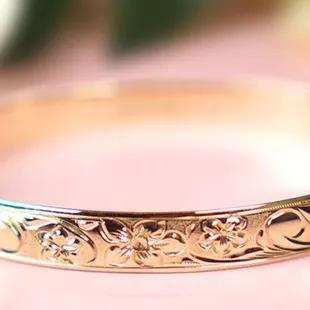 14K Hawaiian heirloom bangle