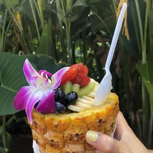 Açaí bowl in pineapple cup