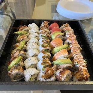 70. Deluxe Maki Platter