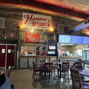 the interior of honore&apos;s restaurant