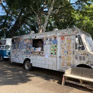 Honos!! The best shrimp truck in North Shore!!