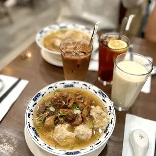 E3. Beef Brisket &amp; Wun-tun Noodle Soup