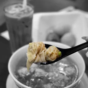 Wonton Noodle Soup | ig: whaevaeats