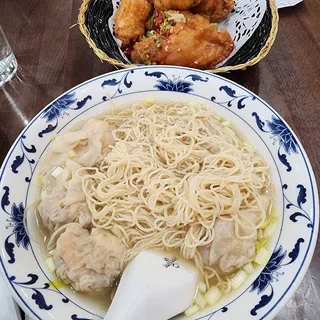 D8. Salt & Pepper Chicken Wings