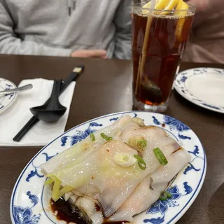 B6. Dried Shrimp Rice Roll Lunch