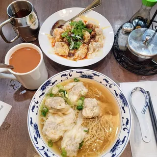 F4. Sichuan Spicy Wun-tun