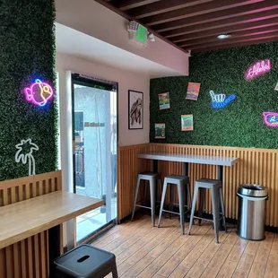 Small area to eat in