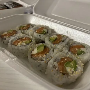 Salmon roll