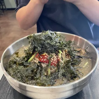 2. Makgoogsoo Water( )